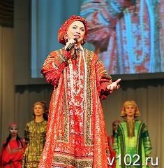 Надежда Бабкина выступила в Астрахани с губернаторским ансамблем песни и танца