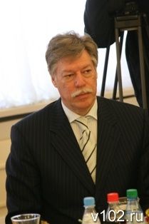В аппарате администрации Волгоградской области "заморозили" решение об увольнении секретариата Александра Меркулова