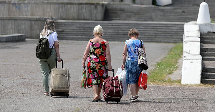 Вагончик тронется: в Волгоградской области подсчитали количество уехавших из региона