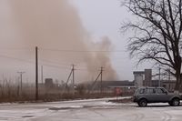 «Каждый день коптят»: скандальный завод во Фролово продолжает травить жителей ядовитыми выбросами