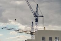 Застройщики назвали невыгодным возведение многоэтажек в России