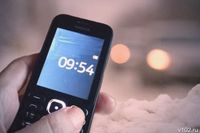 «Сначала будет нелегко»: зачем молодые волгоградцы возвращают в жизнь кнопочные телефоны