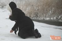 «За три часа упала несколько раз»: Волгоград встретил Рождество костоломным гололедом