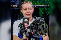 Волгоградка Дудакова завоевала чемпионский пояс на турнире по смешанным единоборствам