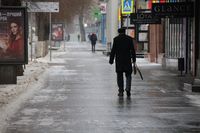 Волгоградцы утром 13 января вышли на обледенелые улицы