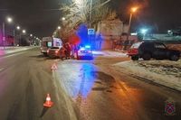 «Бросились спасать водителей»: два медработника пострадали в ДТП со скорой помощью в Волгограде