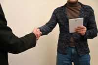 888 волгоградских семей расспросят о доходах