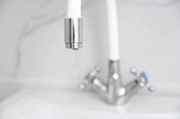 В домах на 19 улицах Волгограда на ночь отключат воду из-за ремонта