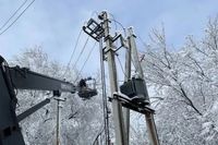 Из-за ДТП жители Дубовки остались без света