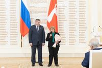 Бочаров поздравил с Днем рождения почетного гражданина региона Хельви Латту