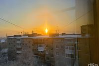 Ложное солнце в виде ромба засняли очевидцы над Волгоградом