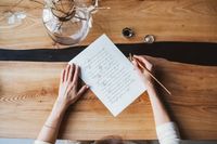 «Настоящий рай для перфекциониста»: волгоградский каллиграф превращает буквы в настоящее произведение искусства