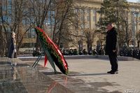 Андрей Бочаров у Вечного огня почтил память защитников Сталинграда