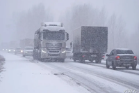 Под Волгоградом ввели запрет на движение грузовиков из-за тумана и гололеда