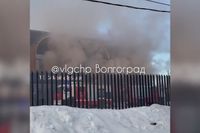В Волгограде потушили банный комплекс на улице Каспийской