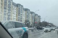 Отлетели колеса: в центре Волгограда столкнулись три внедорожника