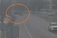 «Вылетел на встречку»: момент жесткой аварии у «Волгоград Арены» попал на видео