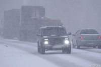 Под Волгоградом из-за ДТП с фурами и пятью легковушками встала трасса  Р-22 «Каспий»