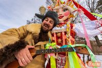 Волгоградцы на Масленицу наелись блинов и сожгли 10-метровое чучело: фоторепортаж «Высоты 102»