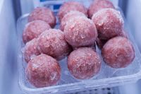 В Волгограде нашли кишечную палочку в замороженных тефтелях