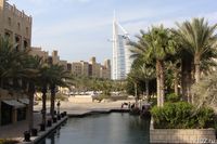 Массовая отмена рейсов и неопределенность: волгоградские туристы застряли в ОАЭ из-за конфликта на Ближнем Востоке