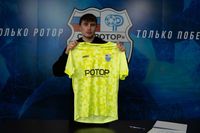 Александр Прохоров подписал контракт с «Ротором-2»