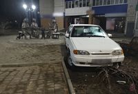 «Кричал, что он Апостол»: в Урюпинске пьяный угонщик едва не снес памятник вязальщицам