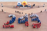 Волгоградские значкисты выстроились в цифру 243