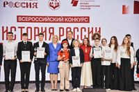 Волгоградского школьника наградили за рассказ об обороне Сталинграда