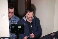 «Рад всех видеть»: суд Волгограда отправил под домашний арест журналиста Серового