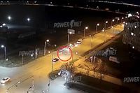 Момент наезда иномарки на детей в Волжском попал на видео