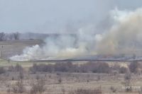 Под Волгоградом крупный ландшафтный пожар напугал жителей Новоаннинского