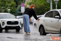 «По улицам потекли настоящие реки»: на Волгоград обрушился мощный ливень