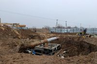 В Волгограде сгнившую магистраль заменили на полимерный канализационный коллектор