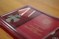 Под Волгоградом награды пятерых погибших участников СВО передали семьям