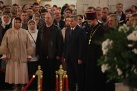 Губернатор Бочаров встретил Пасху с сотнями волгоградцев в соборе Александра Невского