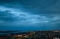 «Страшно выйти на улицу»: Волгоград вечером 13 апреля накрыло дождем и шквалистым ветром