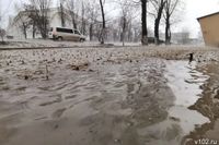 На дорогах - реки, в такси - ажиотаж: волгоградцы рассказали о последствиях мощного дождя