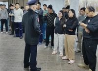 Миграционные проверки иностранцев-азиатов прошли в Волжском