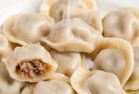 Производитель в Волгограде налепил опасных пельменей