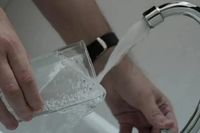 Жителям мкр Максима Горького в Волгограде досрочно вернули воду