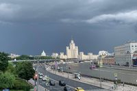 SHOT: проживающая за границей Исинбаева задолжала за коммуналку в России