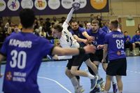 Неудача в Омске: «Каустик» пока на дне турнирной таблицы