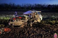 «От автомобиля ничего не осталось»: под Волгоградом засняли последствия жуткого ДТП на московской трассе