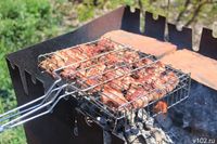Волгоградцы посчитали расходы на шашлыки в мае