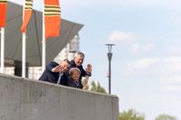 Александра Пахмутова прогулялась по Волгограду под руку с губернатором