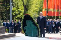 В Волгограде Андрей Бочаров почтил память защитников Сталинграда на площади Павших Борцов