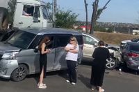 Куча-мала: очевидцы сообщают о столкновении 8 машин на юге Волгограда