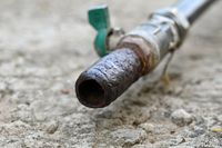 Под Волгоградом введён режим ЧС из-за обрушения скважины в посёлке Царицын