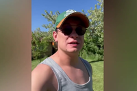 Никита Кологривый выложил в Сеть видео с волгоградскими страусами